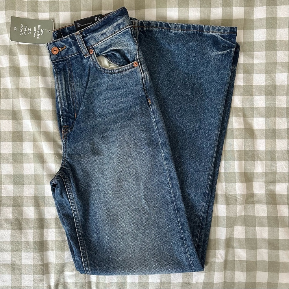 NWT H&M Medium Blue High Waist Wide Jeans